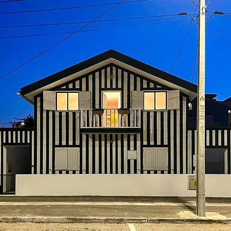 Διαμέρισμα Pijamas House *